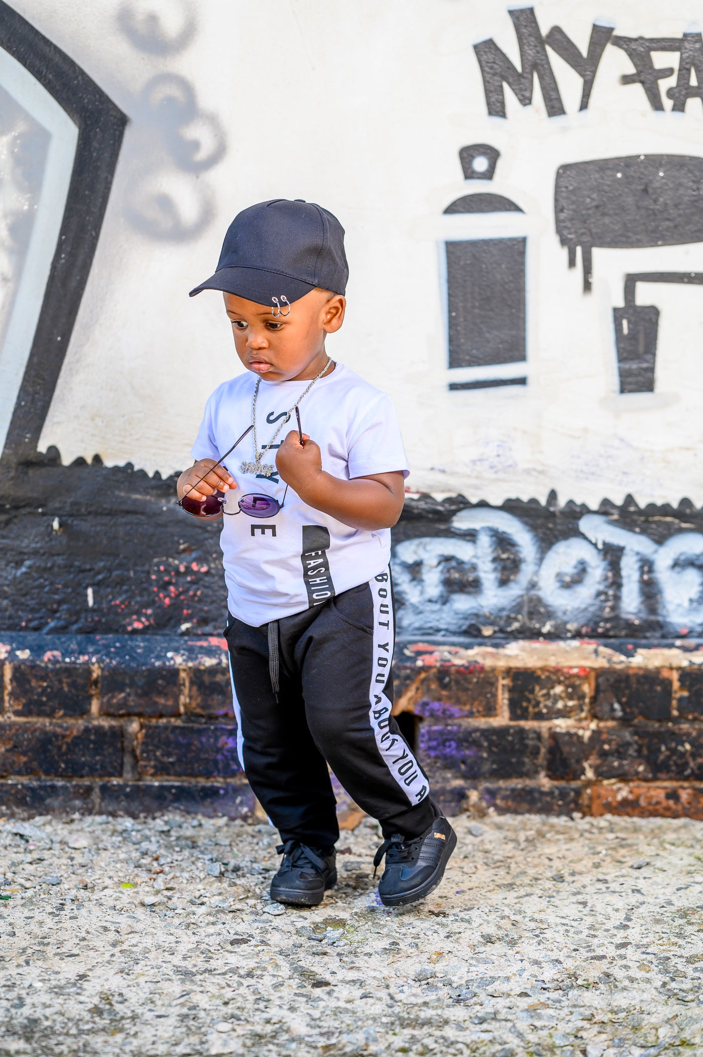 Kids 3 piece  BW Cap Set